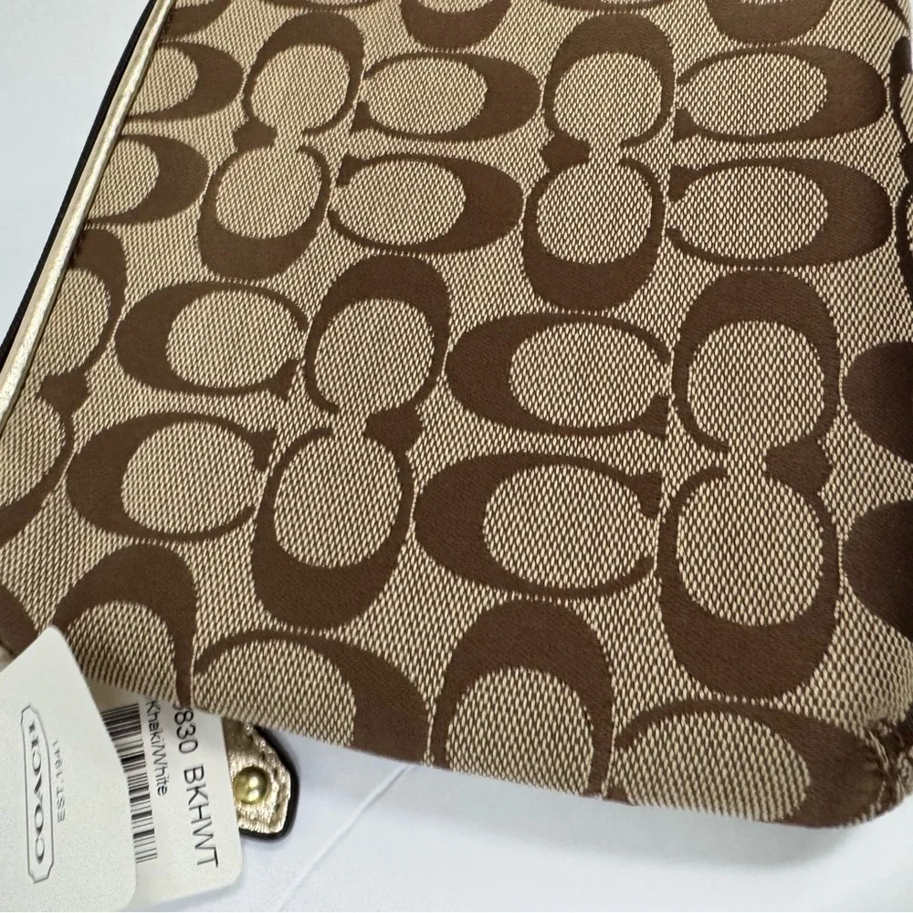 COACH NWT Wristlet Clutch Purse Tablet Protector Flower Appliqué Gold Yellow Tan - Picture 5 of 16